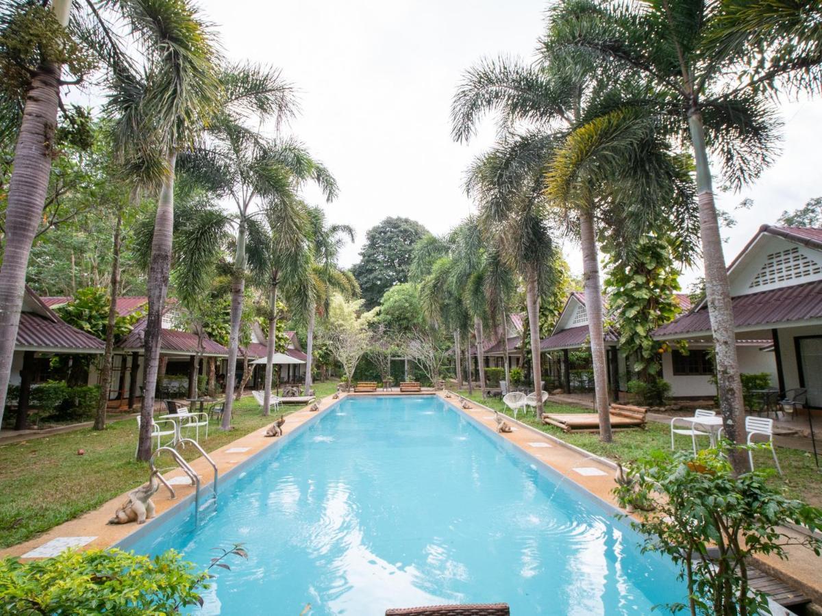 Capital O 834 Iyara Resort & Spa Koh Chang Exterior photo